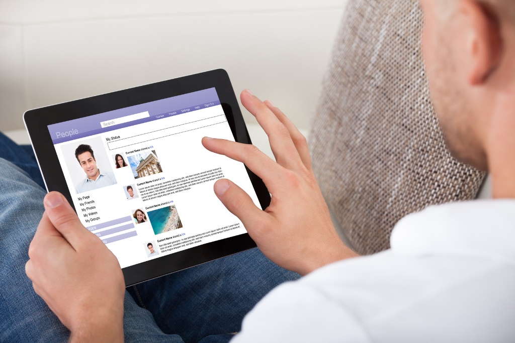 Web search – LinkedIn tool №1